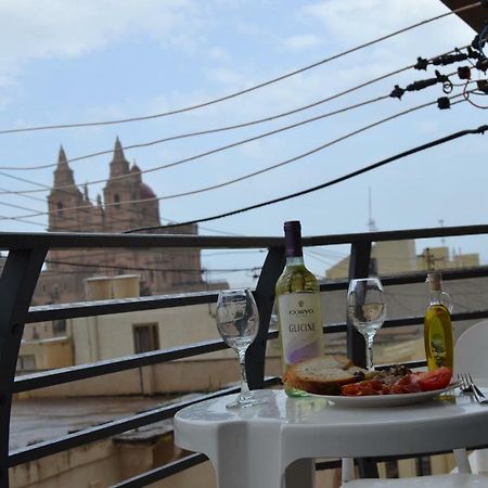 Mellieha Town Centre Bright & Spacious 3 Bedroom Apartment Экстерьер фото