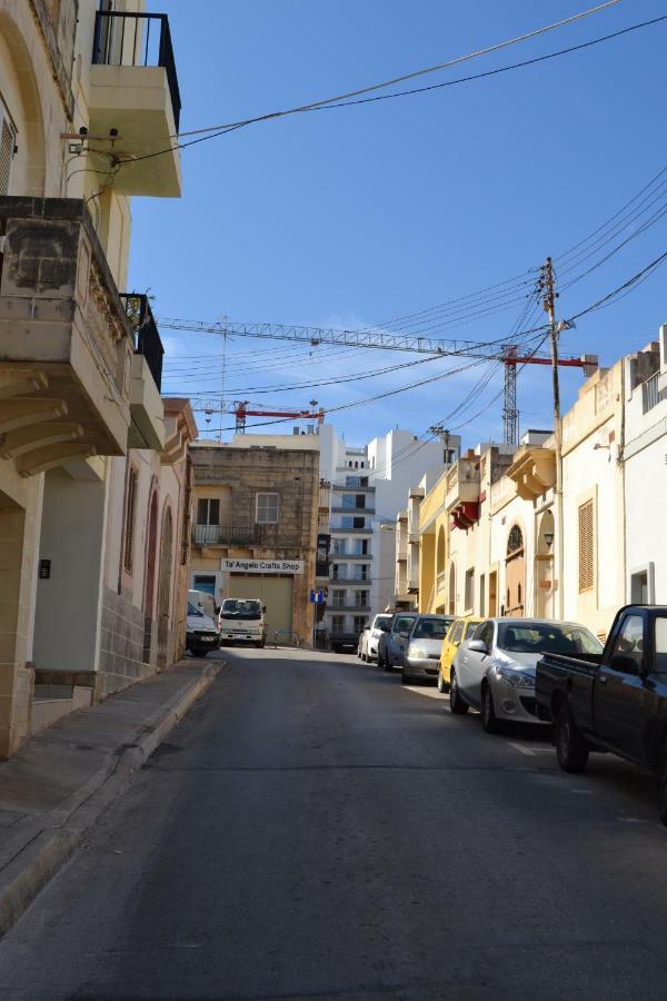 Mellieha Town Centre Bright & Spacious 3 Bedroom Apartment Экстерьер фото