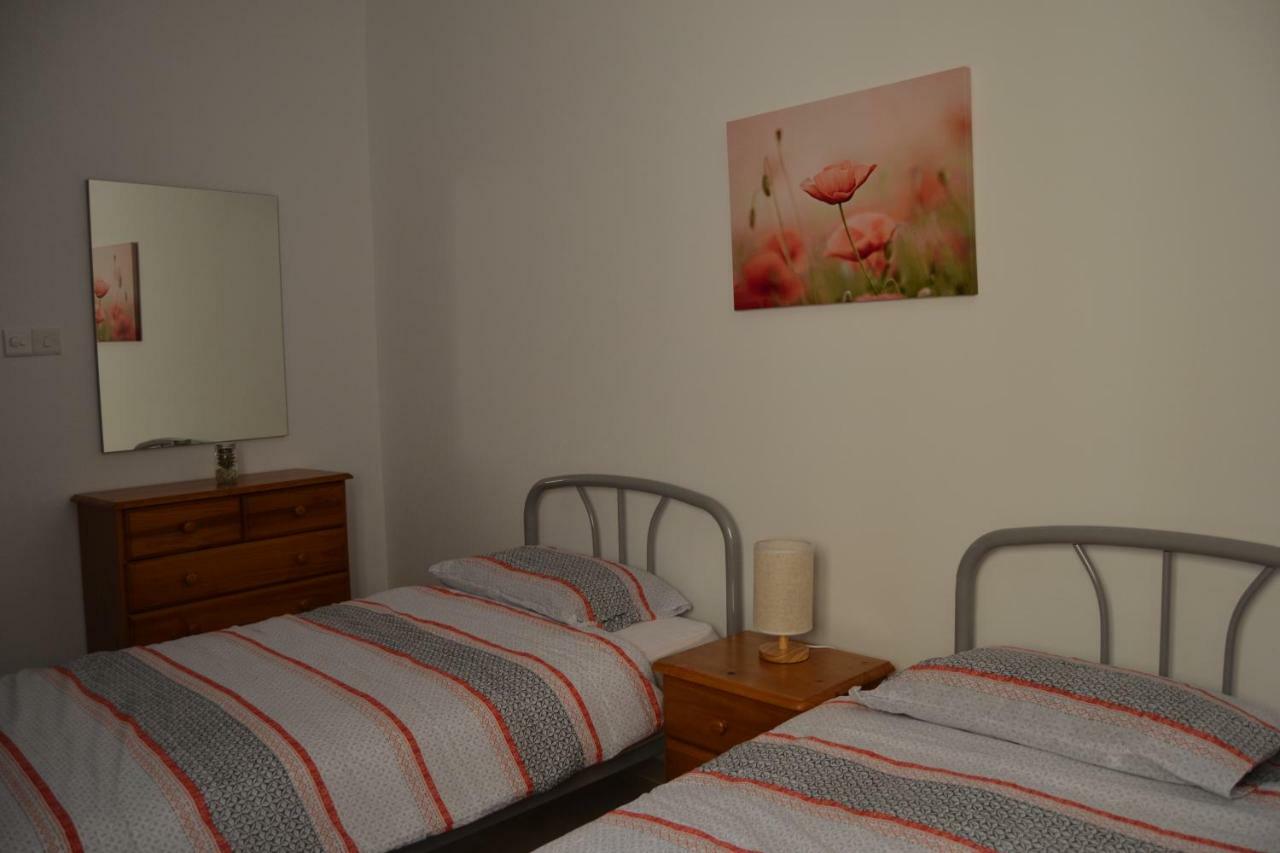 Mellieha Town Centre Bright & Spacious 3 Bedroom Apartment Экстерьер фото