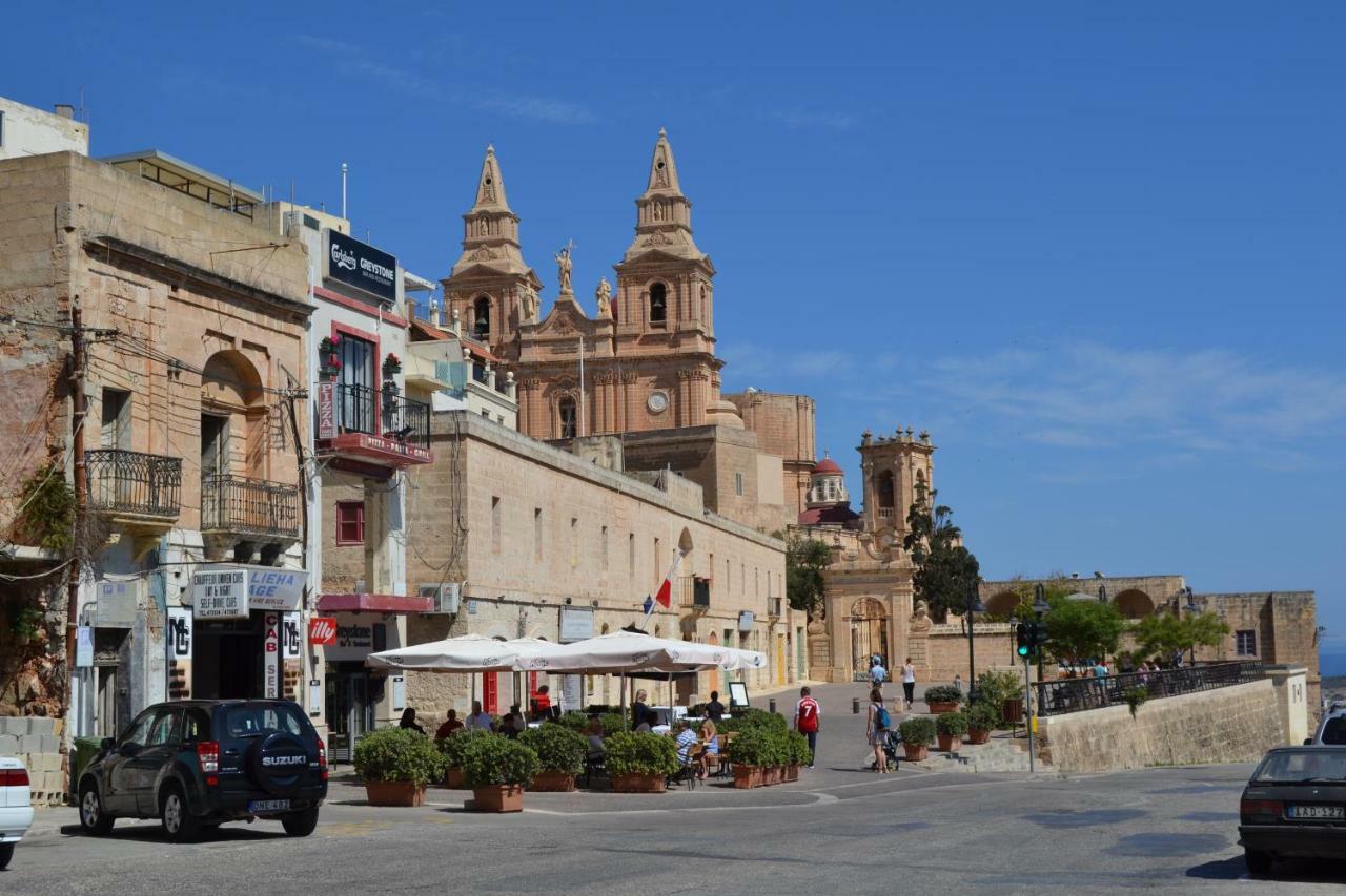 Mellieha Town Centre Bright & Spacious 3 Bedroom Apartment Экстерьер фото